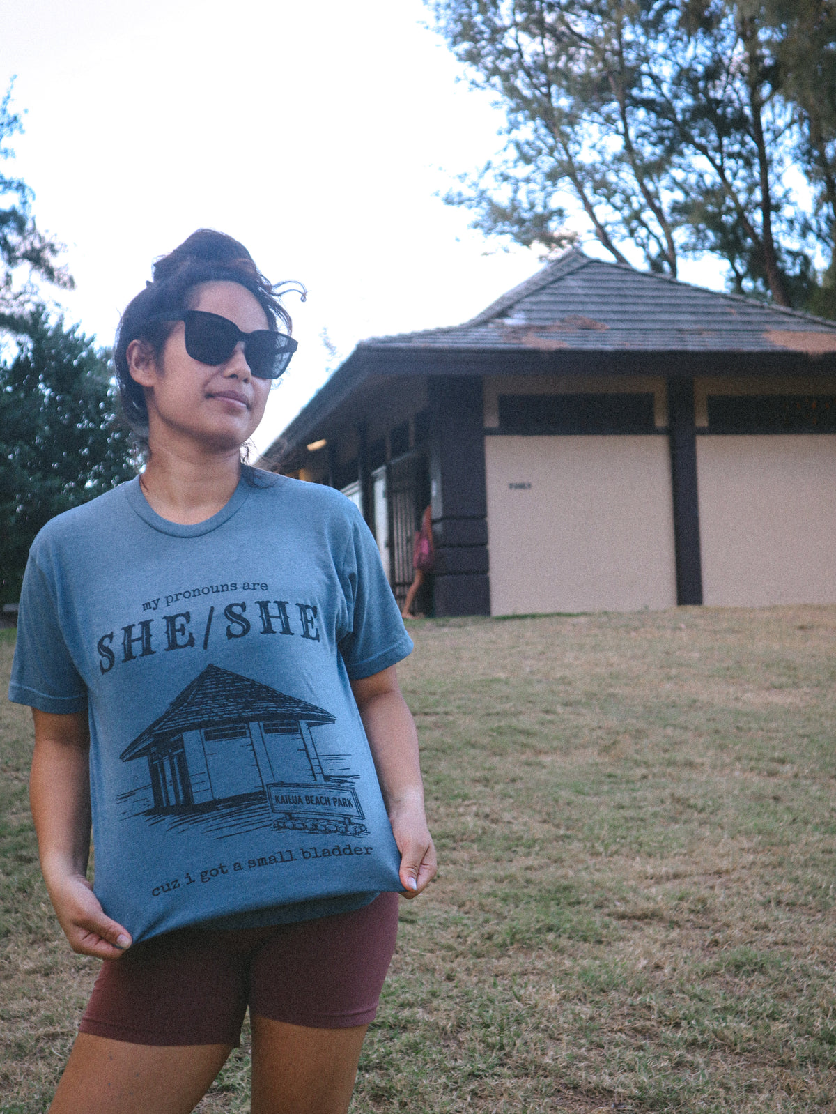 SHE SHE SHIRT